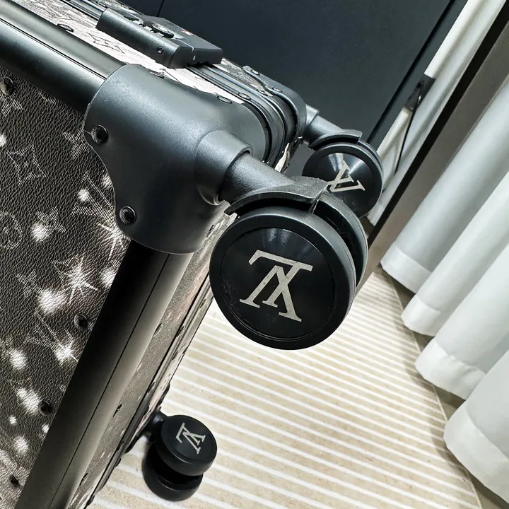 スーパーコピー ルイヴィトン スーツケース