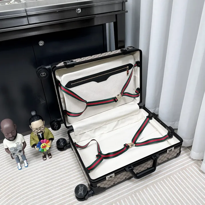 スーパーコピー グッチ スーツケース