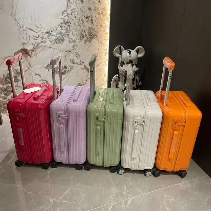 スーパーコピー リモワ スーツケース