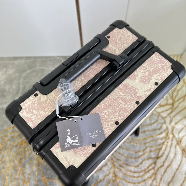 スーパーコピー ディオール スーツケース