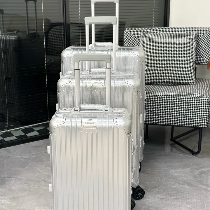 スーパーコピー ディオール スーツケース