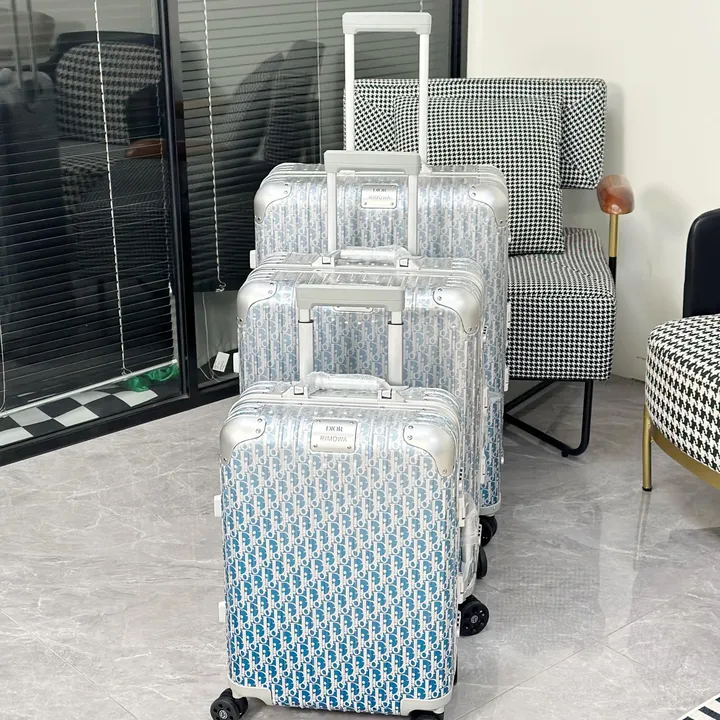 スーパーコピー ディオール スーツケース