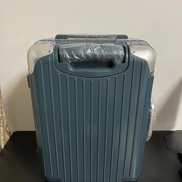 スーパーコピー リモワ スーツケース