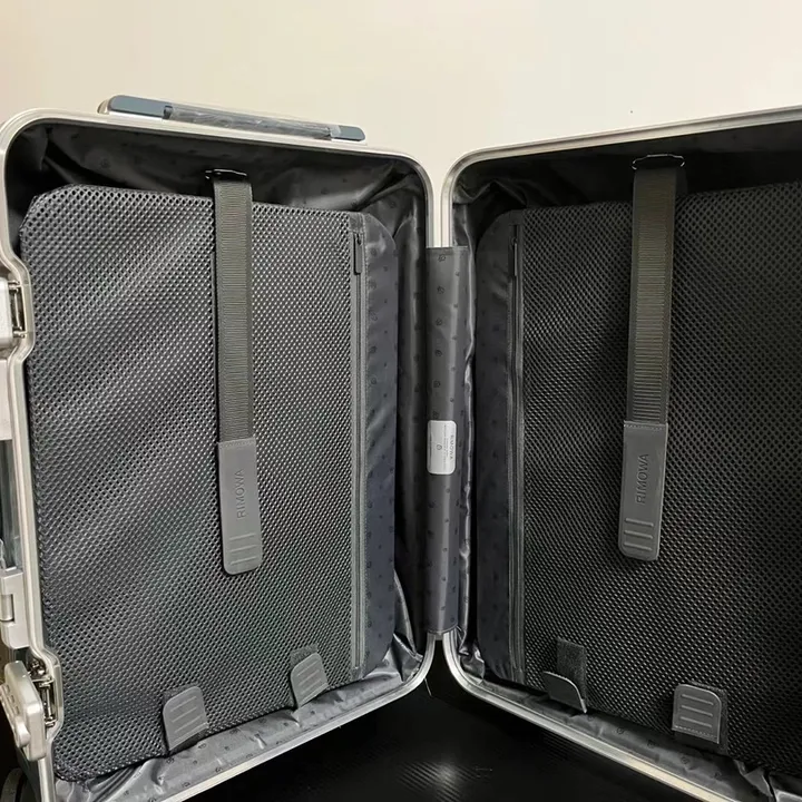 スーパーコピー リモワ スーツケース