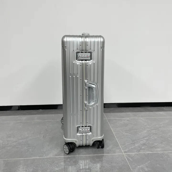 スーパーコピー リモワ スーツケース