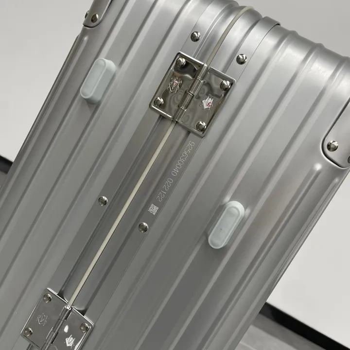 スーパーコピー リモワ スーツケース