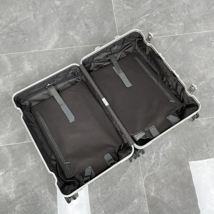 スーパーコピー リモワ スーツケース