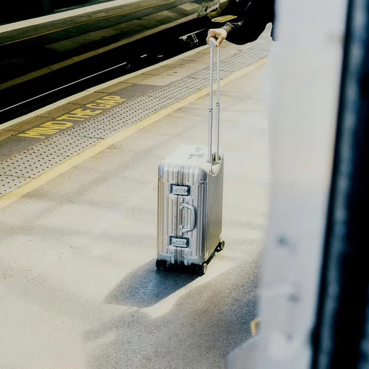 スーパーコピー リモワ スーツケース