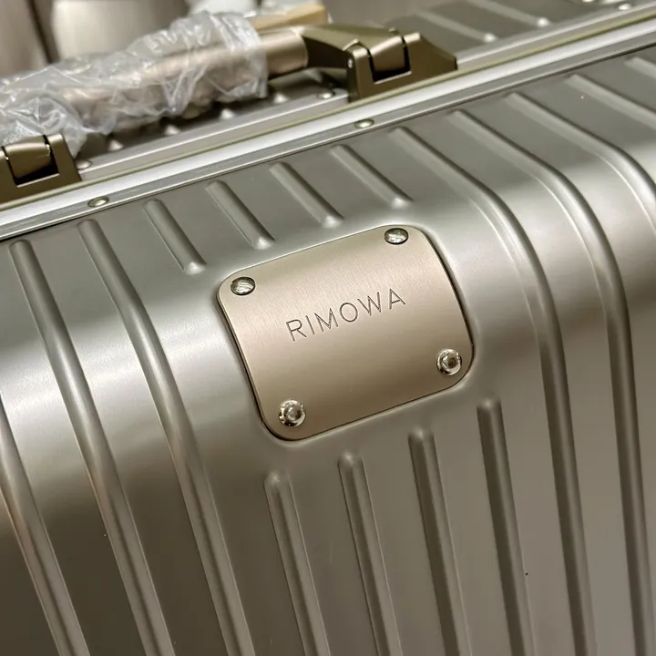 スーパーコピー リモワ スーツケース