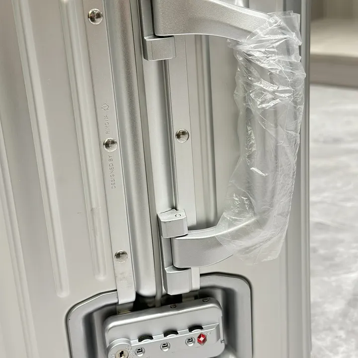 スーパーコピー リモワ スーツケース