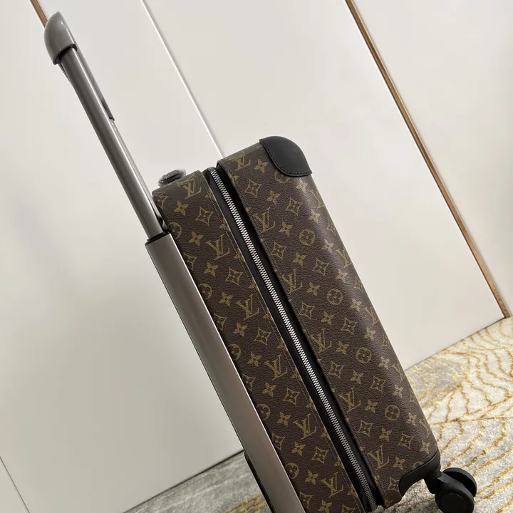 スーパーコピー ルイヴィトン スーツケース