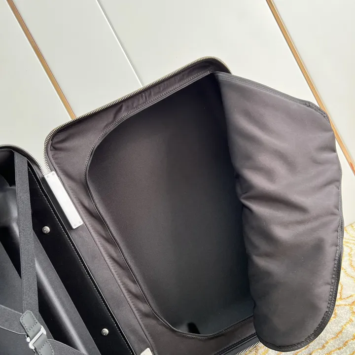 スーパーコピー ルイヴィトン スーツケース