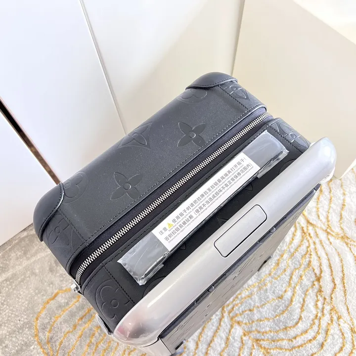 スーパーコピー ルイヴィトン スーツケース