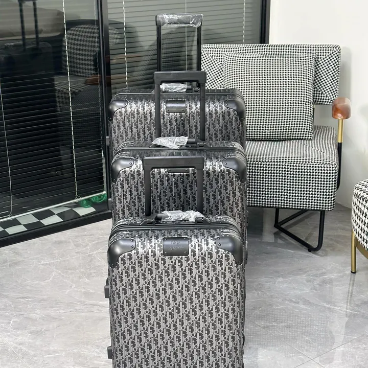 スーパーコピー グッチ スーツケース