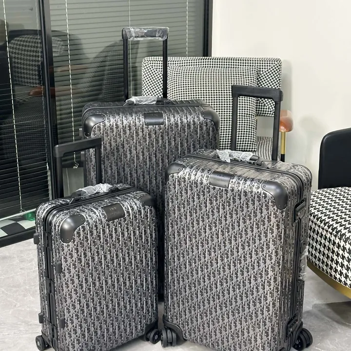 スーパーコピー グッチ スーツケース