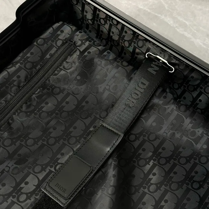 スーパーコピー グッチ スーツケース