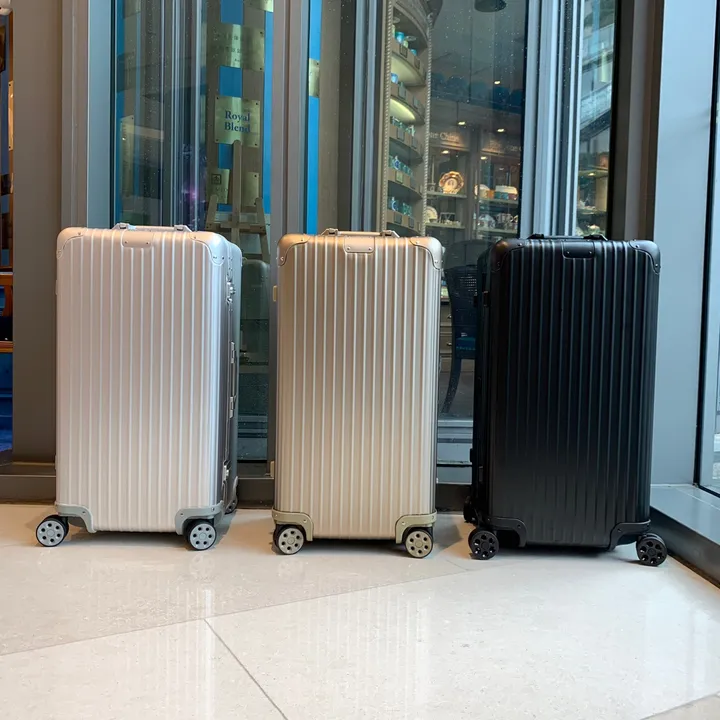 スーパーコピー リモワ スーツケース