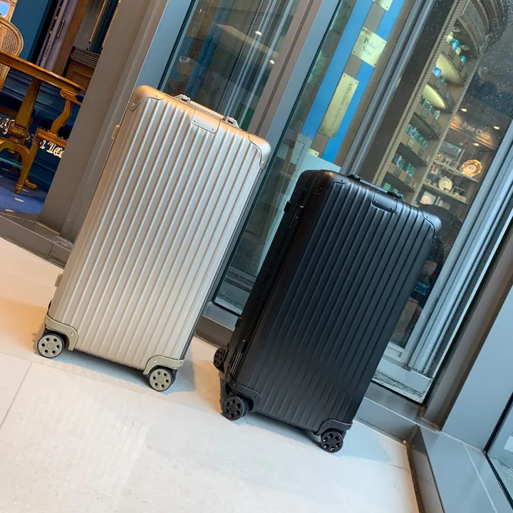 スーパーコピー リモワ スーツケース