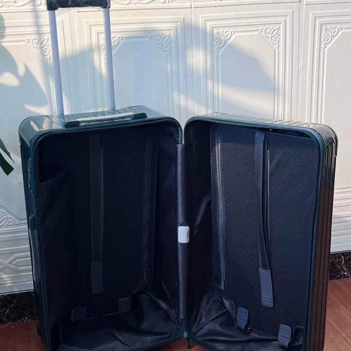 スーパーコピー リモワ スーツケース