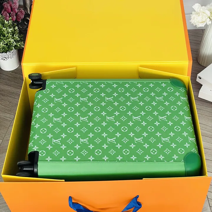 スーパーコピー ルイヴィトン スーツケース