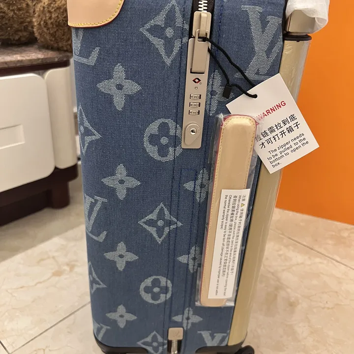 スーパーコピー ルイヴィトン スーツケース