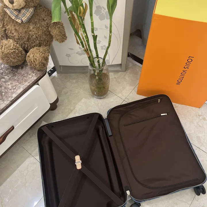 スーパーコピー ルイヴィトン スーツケース