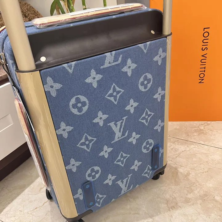 スーパーコピー ルイヴィトン スーツケース