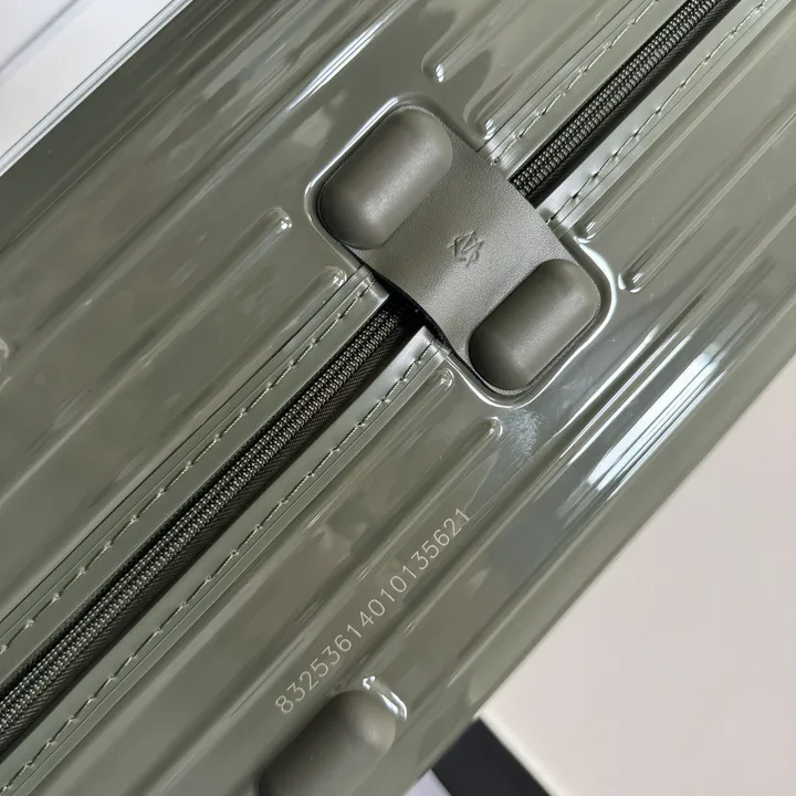 スーパーコピー リモワ スーツケース