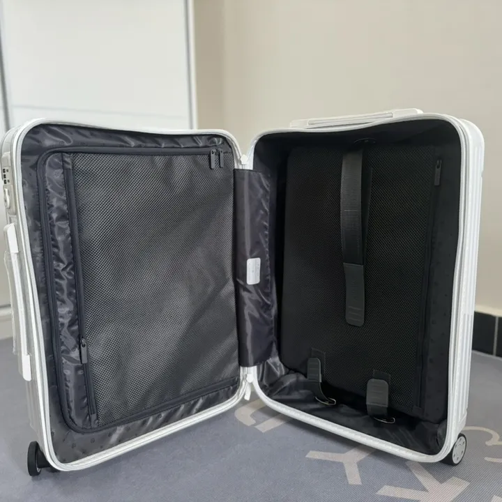 スーパーコピー リモワ スーツケース