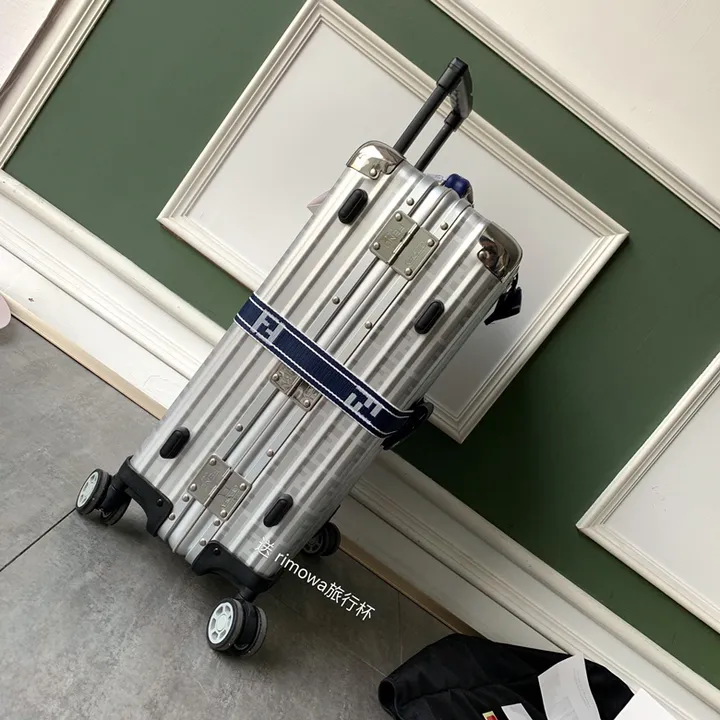 スーパーコピー ディオール スーツケース