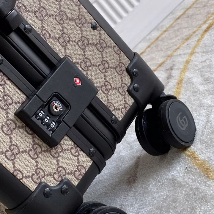 スーパーコピー グッチ スーツケース