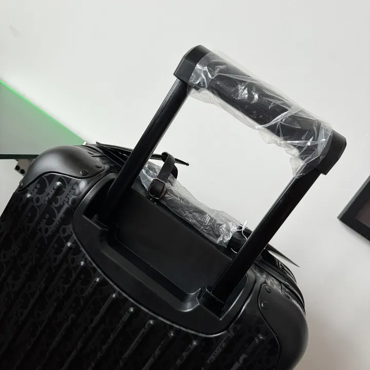 スーパーコピー グッチ スーツケース