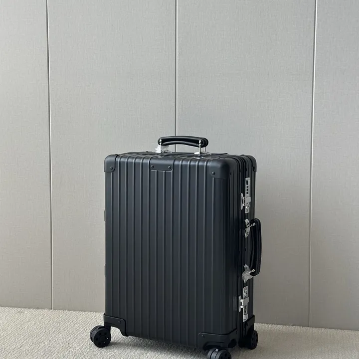 スーパーコピー リモワ スーツケース