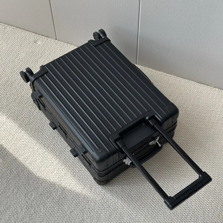 スーパーコピー リモワ スーツケース