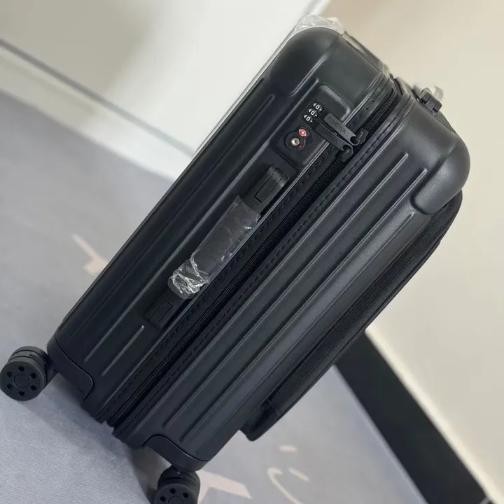 スーパーコピー リモワ スーツケース