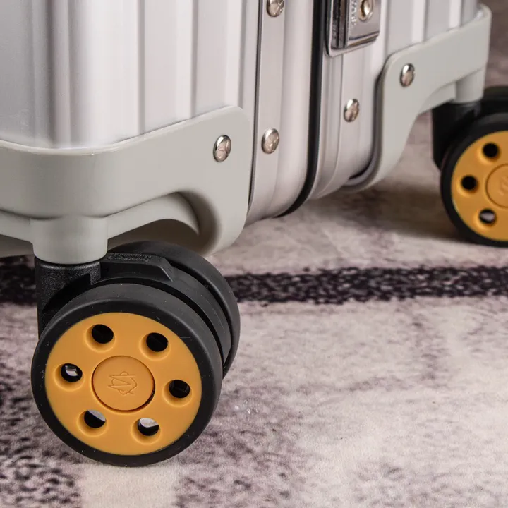 スーパーコピー リモワ スーツケース