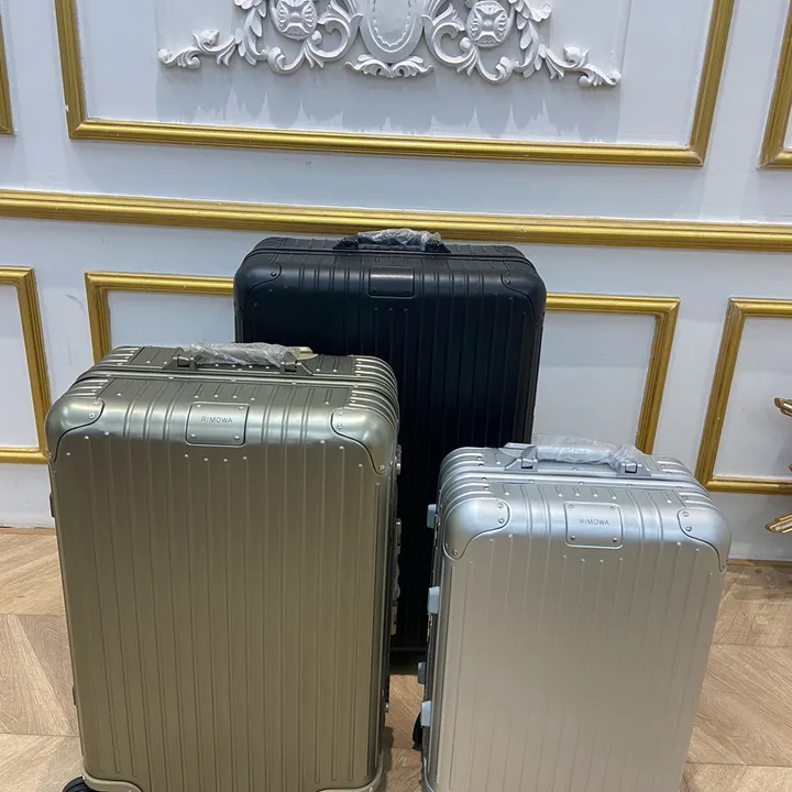 スーパーコピー リモワ スーツケース