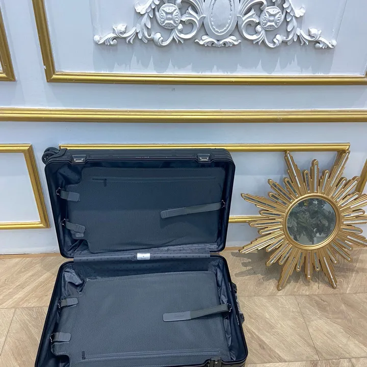 スーパーコピー リモワ スーツケース