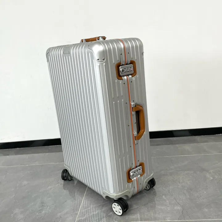 スーパーコピー リモワ スーツケース