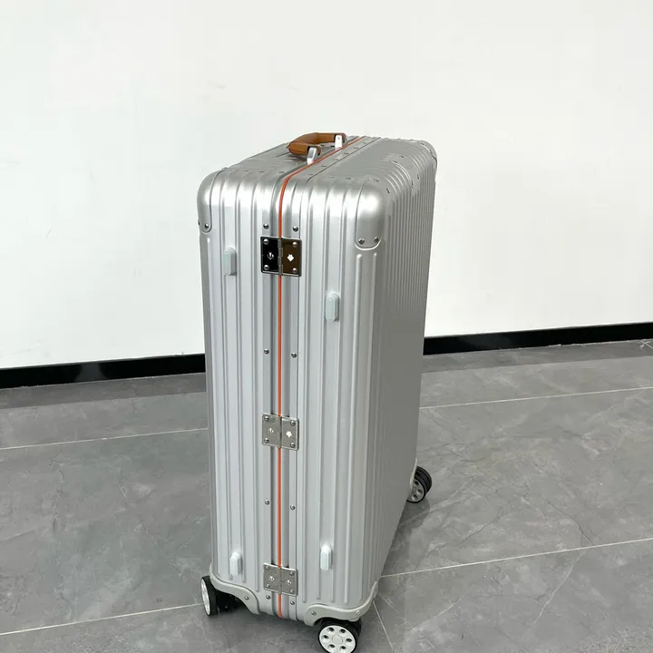 スーパーコピー リモワ スーツケース