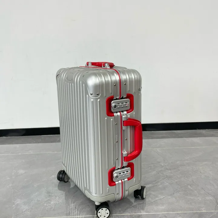 スーパーコピー リモワ スーツケース