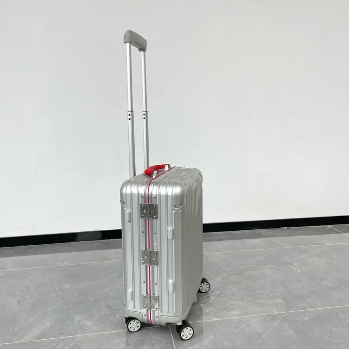 スーパーコピー リモワ スーツケース