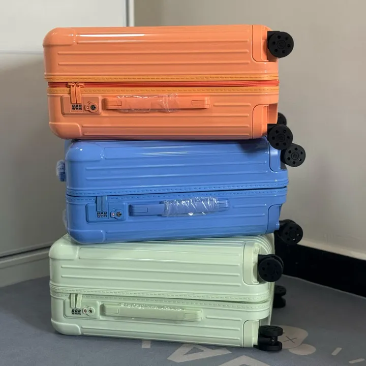 スーパーコピー リモワ スーツケース