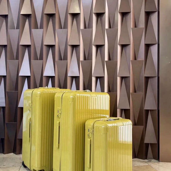 スーパーコピー リモワ スーツケース