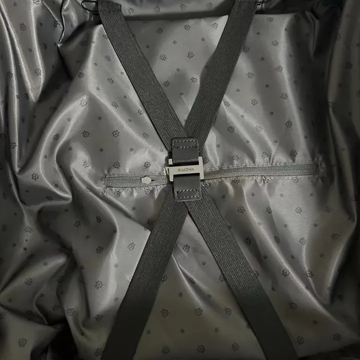 スーパーコピー リモワ スーツケース