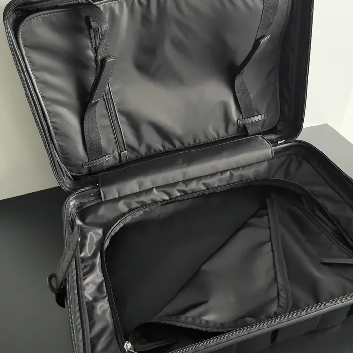 スーパーコピー ボッテガ ヴェネタ スーツケース