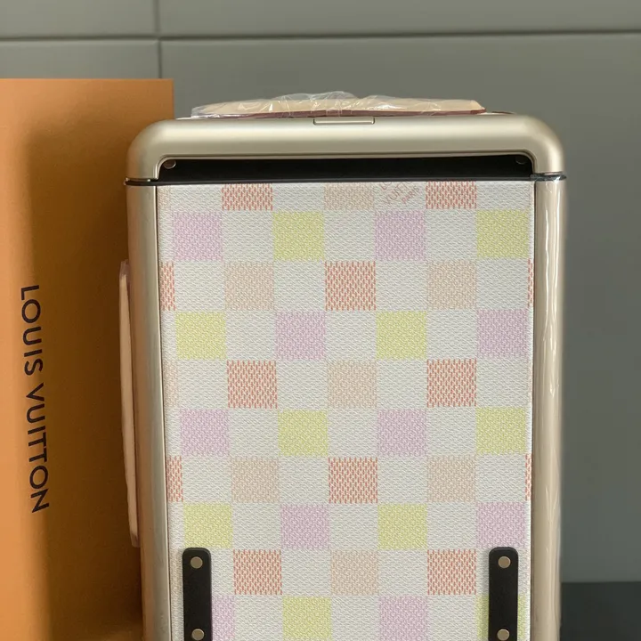 スーパーコピー ルイヴィトン スーツケース