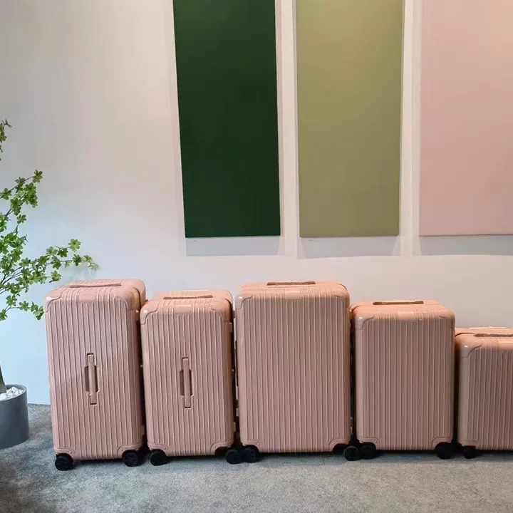 スーパーコピー リモワ スーツケース