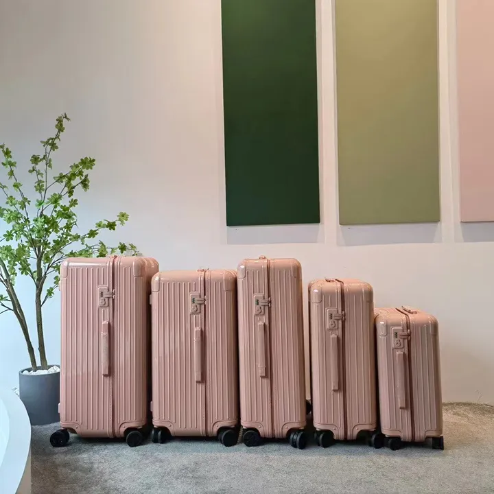 スーパーコピー リモワ スーツケース