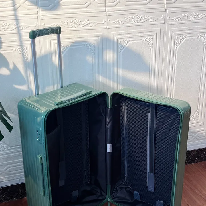 スーパーコピー リモワ スーツケース